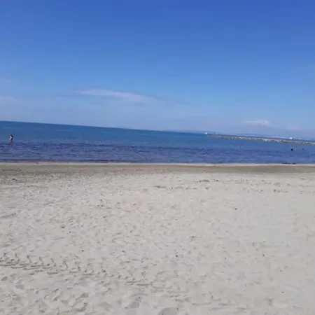 아파트 50 M2 With Veranda Near The 르그로뒤후아